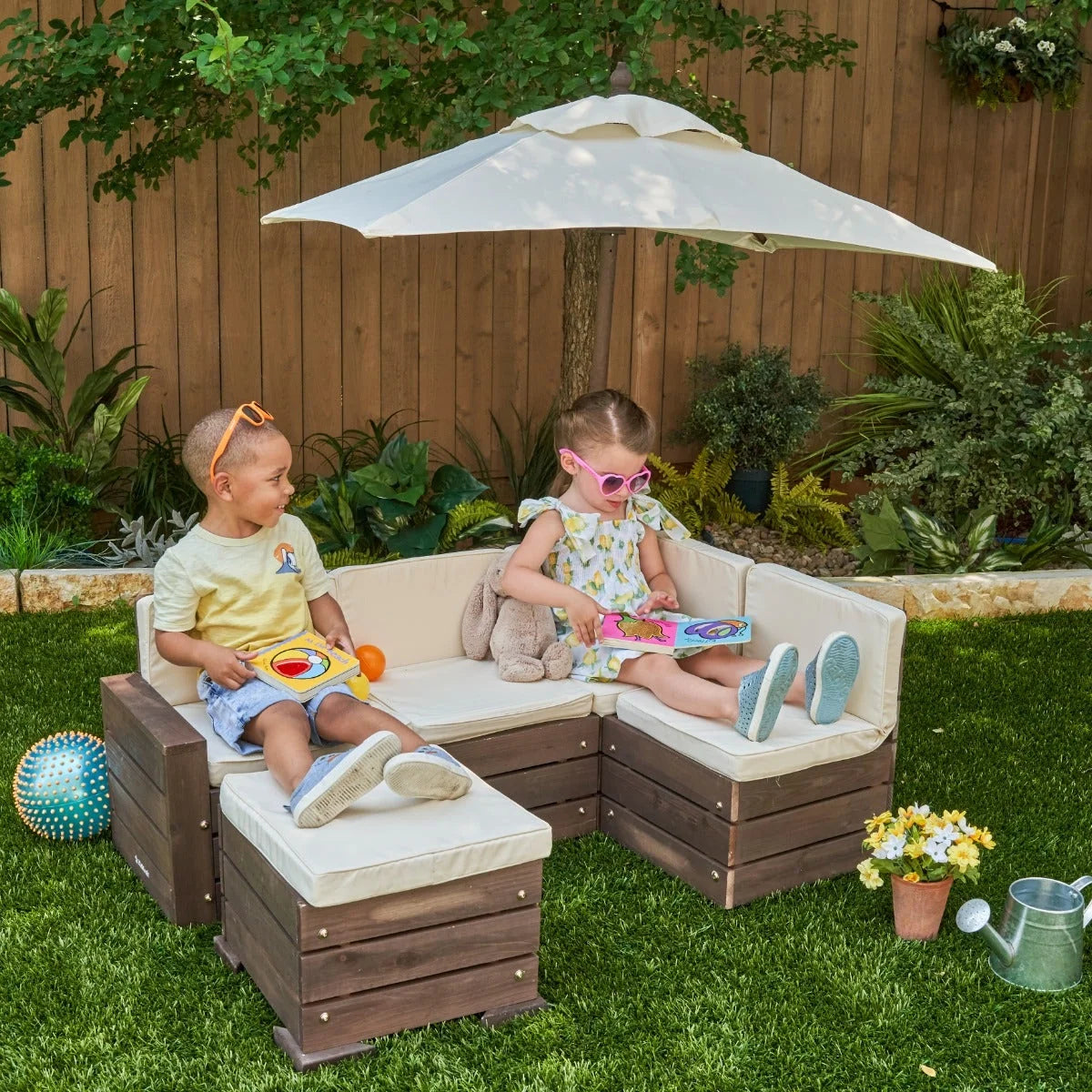 Outdoor Sectional Ottoman & Umbrella Set- Bear Brown & Beige