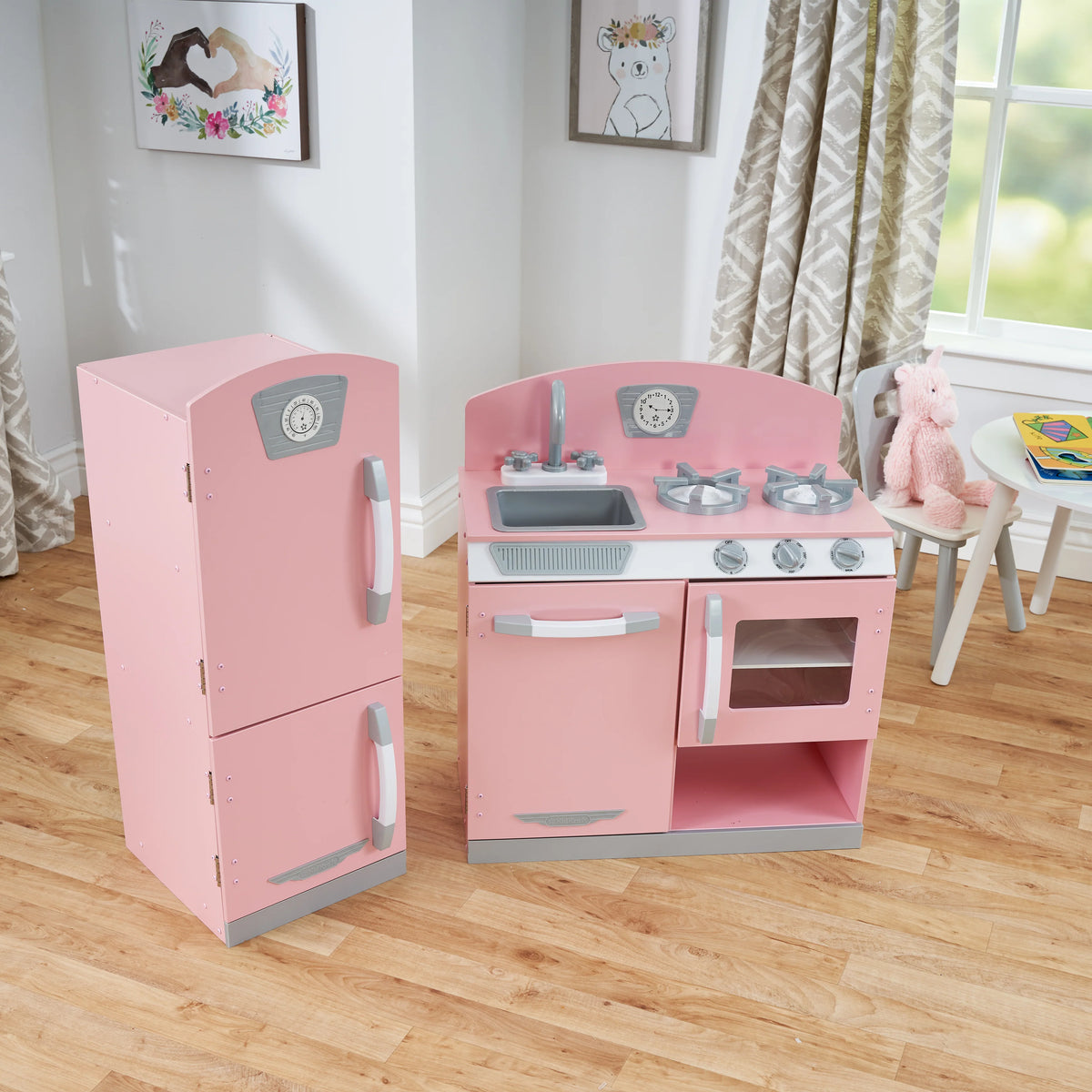 Pink Retro Kitchen & Refrigerator