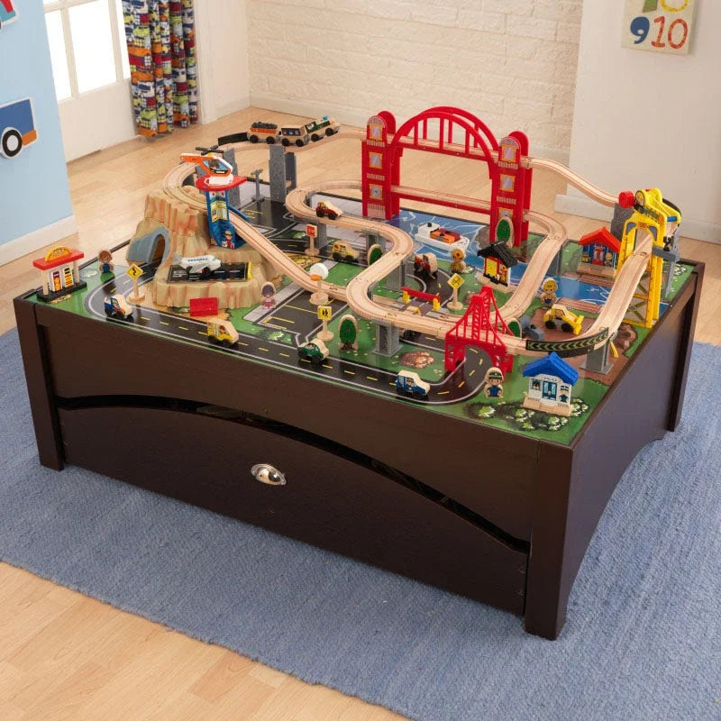 Metropolis Train Set & Table