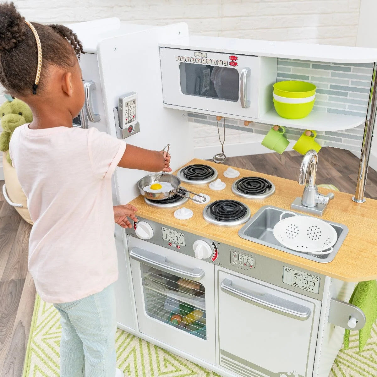 Uptown White Play Kitchen