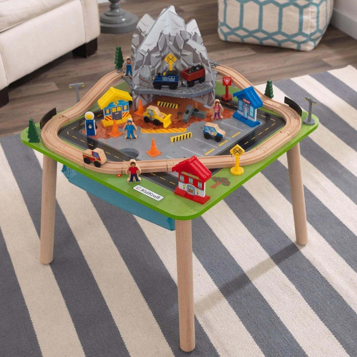 Rocky Mountain Train Set & Table