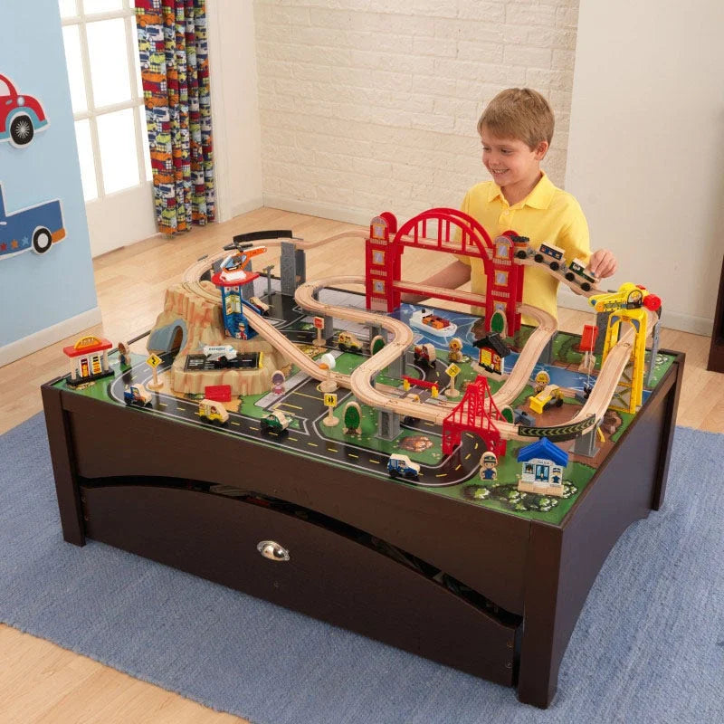 Metropolis Train Set & Table